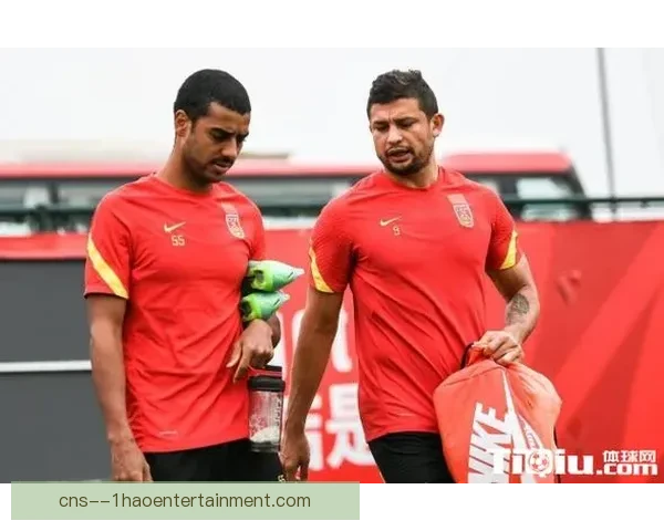 中国男足归化球员阿兰重返国家队备战国际赛事 展现新一轮冲击力
