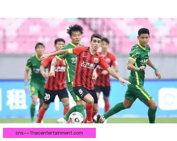古斯塔沃高效进球力压群雄成海港锋线霸主 引领中超新风潮 古斯塔沃高效进球力压群雄成海港锋线霸主 引领中超新风潮